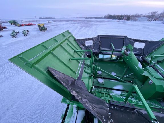 2025 John Deere S7 800 Combine
