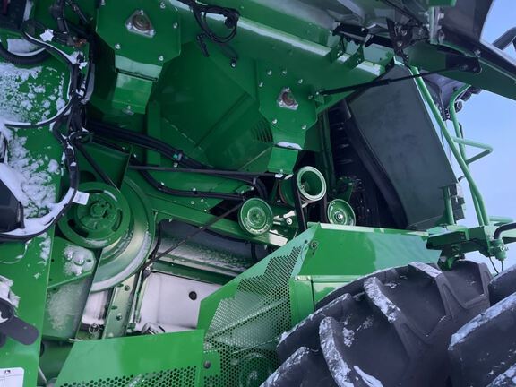 2025 John Deere S7 800 Combine