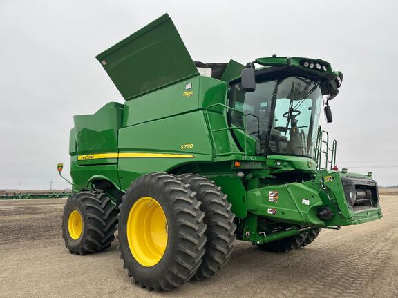 2024 John Deere S770 Combine
