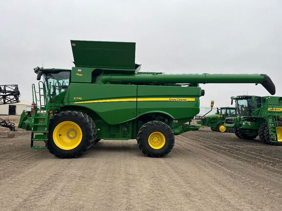2024 John Deere S770 Combine