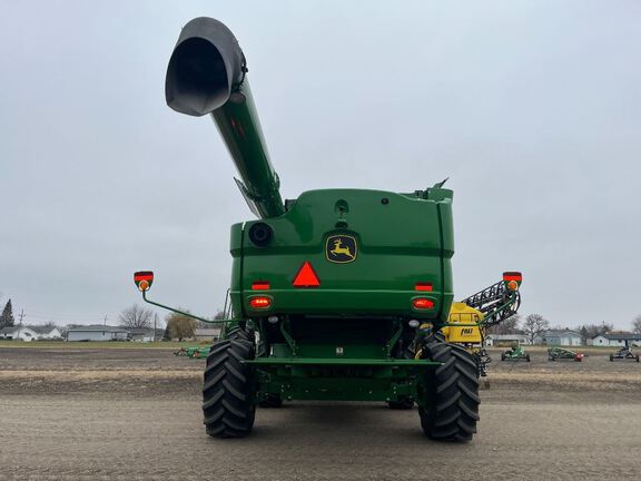 2024 John Deere S770 Combine
