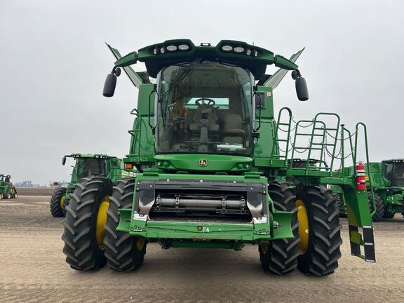 2024 John Deere S770 Combine