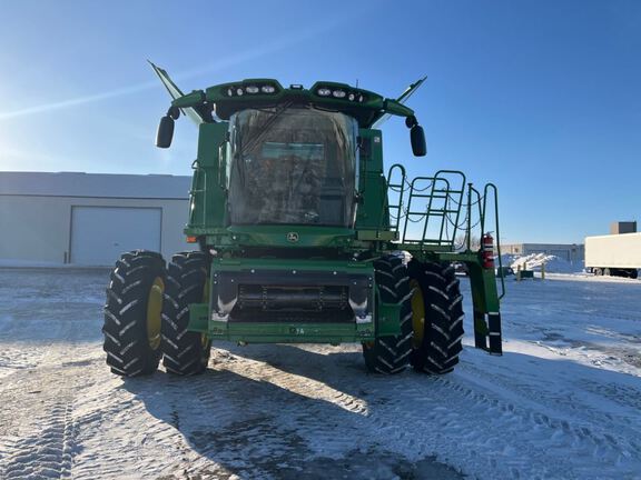 2024 John Deere S770 Combine