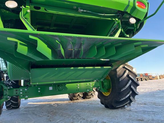 2024 John Deere S770 Combine