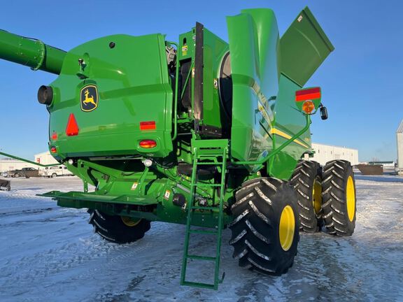 2024 John Deere S770 Combine