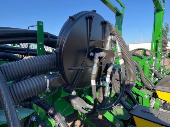 2025 John Deere 1775NT Planter