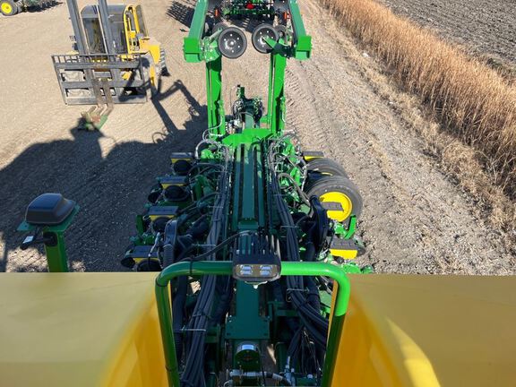 2025 John Deere 1775NT Planter