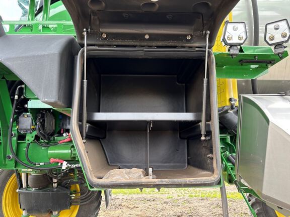 2025 John Deere 410R Sprayer/High Clearance