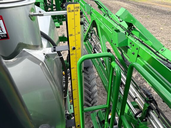 2025 John Deere 410R Sprayer/High Clearance