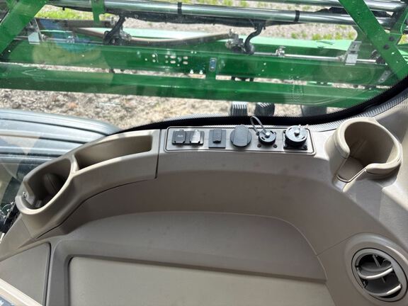 2025 John Deere 410R Sprayer/High Clearance