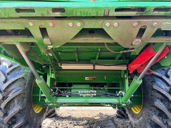 2025 John Deere S7 700 Combine
