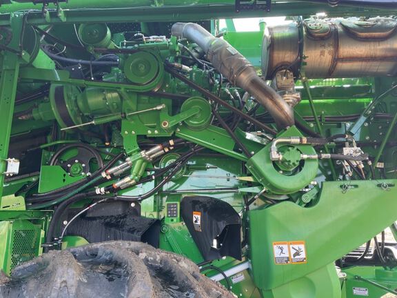 2025 John Deere S7 700 Combine
