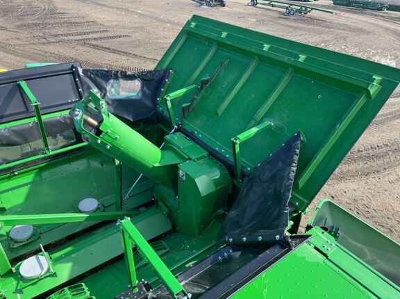 2025 John Deere S7 700 Combine