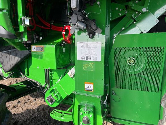 2025 John Deere S7 700 Combine