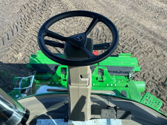 2025 John Deere S7 700 Combine