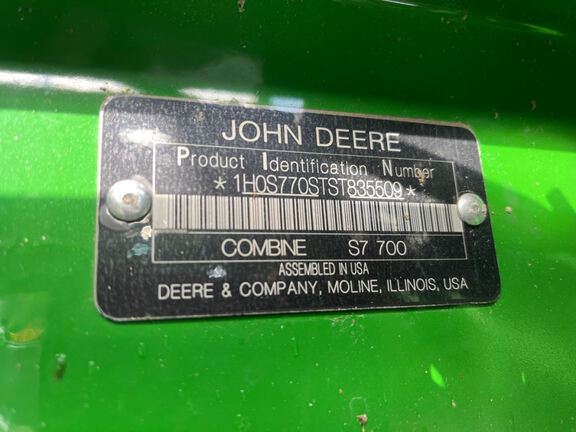 2025 John Deere S7 700 Combine