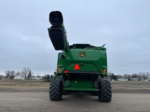 2025 John Deere S7 800 Combine