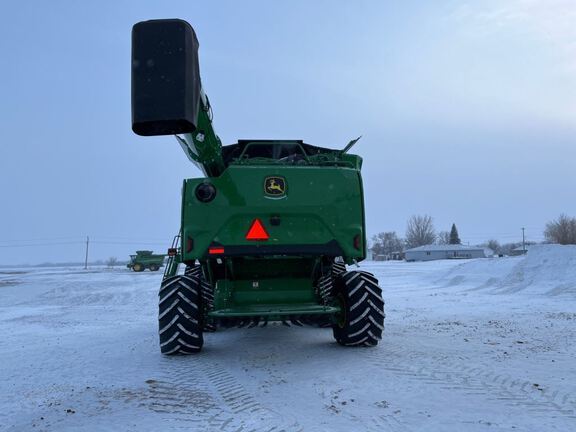 2025 John Deere S7 800 Combine