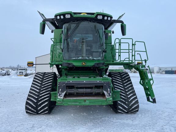 2025 John Deere S7 800 Combine