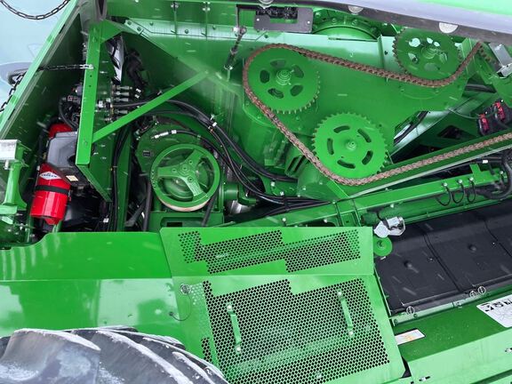 2025 John Deere S7 800 Combine