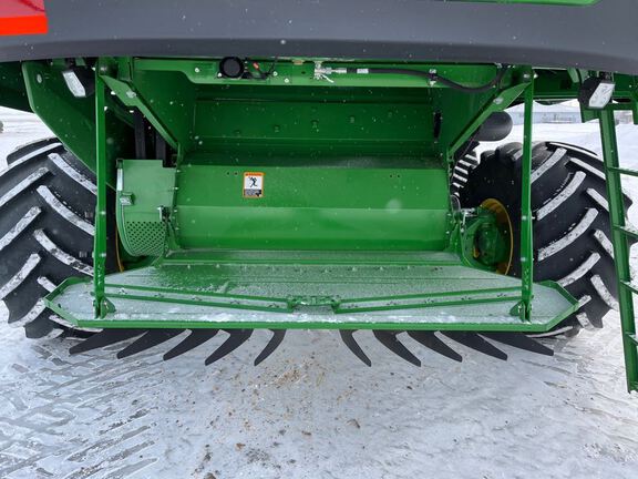 2025 John Deere S7 800 Combine