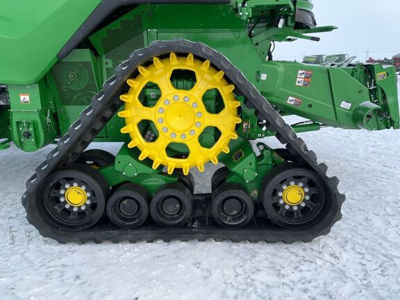 2025 John Deere S7 800 Combine