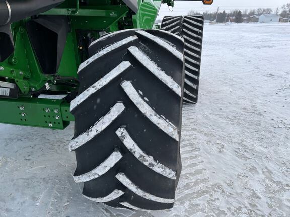 2025 John Deere S7 800 Combine