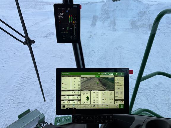 2025 John Deere S7 800 Combine