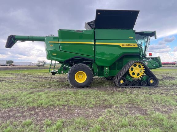 2025 John Deere S7 800 Combine