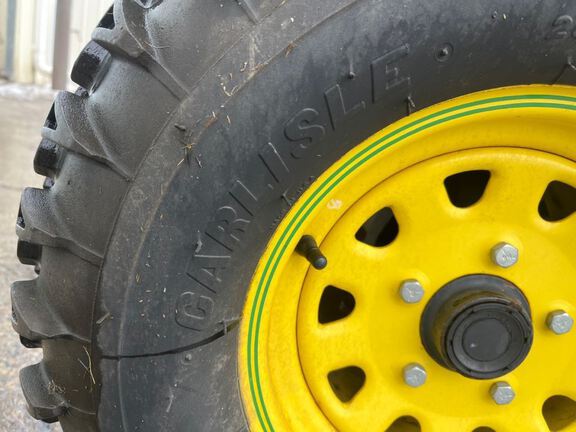 2013 John Deere X739 Garden Tractor