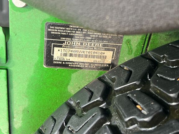 2019 John Deere Z740R Mower/Zero Turn