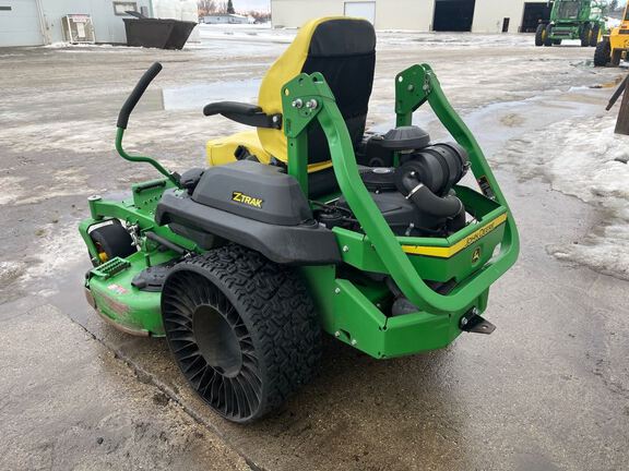 2019 John Deere Z740R Mower/Zero Turn