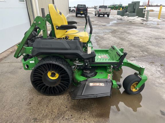 2019 John Deere Z740R Mower/Zero Turn