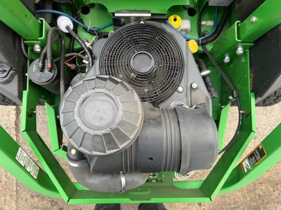 2019 John Deere Z740R Mower/Zero Turn