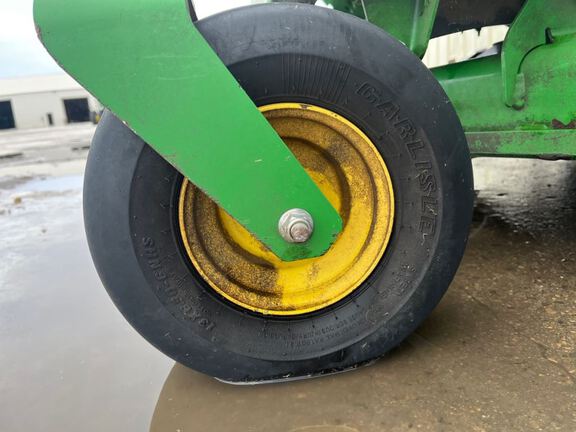 2019 John Deere Z740R Mower/Zero Turn