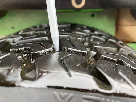 2019 John Deere Z740R Mower/Zero Turn