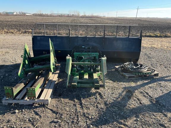 Leon 4000 BLADE Tractor Attachment