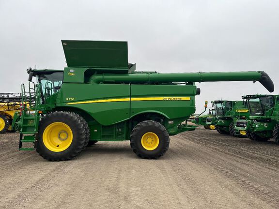 2024 John Deere S770 Combine