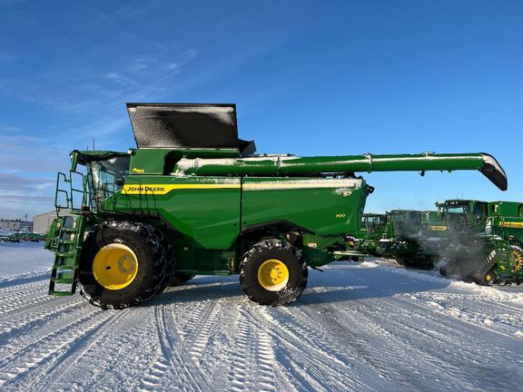 2025 John Deere S7 700 Combine
