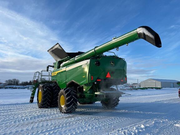 2025 John Deere S7 700 Combine