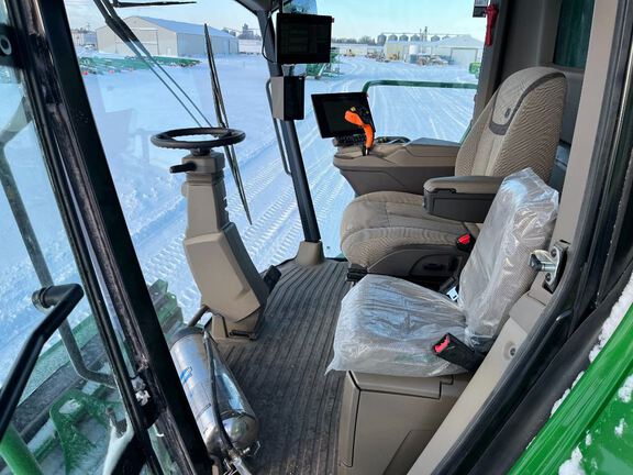 2025 John Deere S7 700 Combine