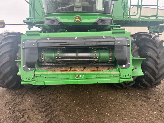 2025 John Deere S7 700 Combine