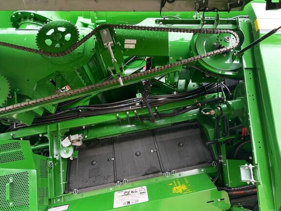 2025 John Deere S7 700 Combine