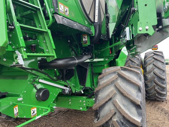 2025 John Deere S7 700 Combine