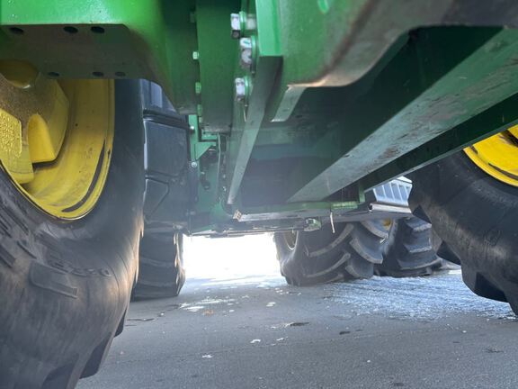 2013 John Deere 9560R Tractor 4WD