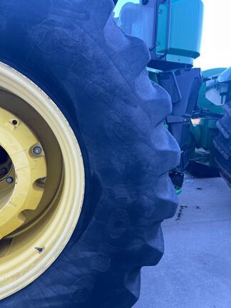 2013 John Deere 9560R Tractor 4WD