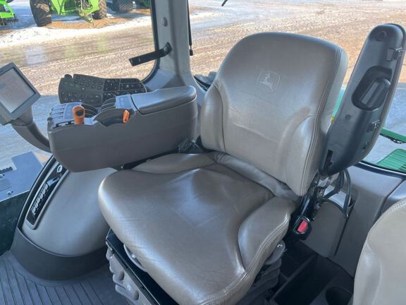 2013 John Deere 9560R Tractor 4WD