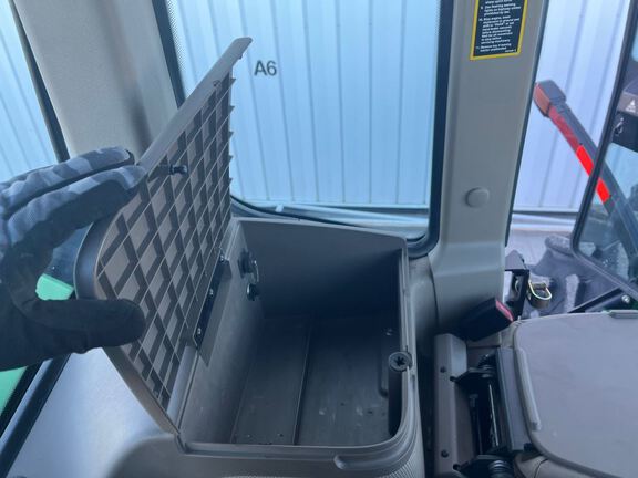 2013 John Deere 9560R Tractor 4WD