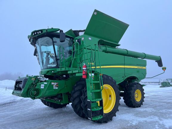 2024 John Deere S770 Combine