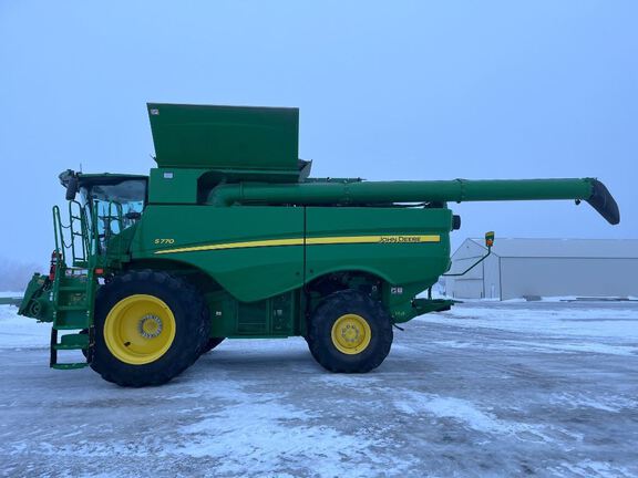 2024 John Deere S770 Combine